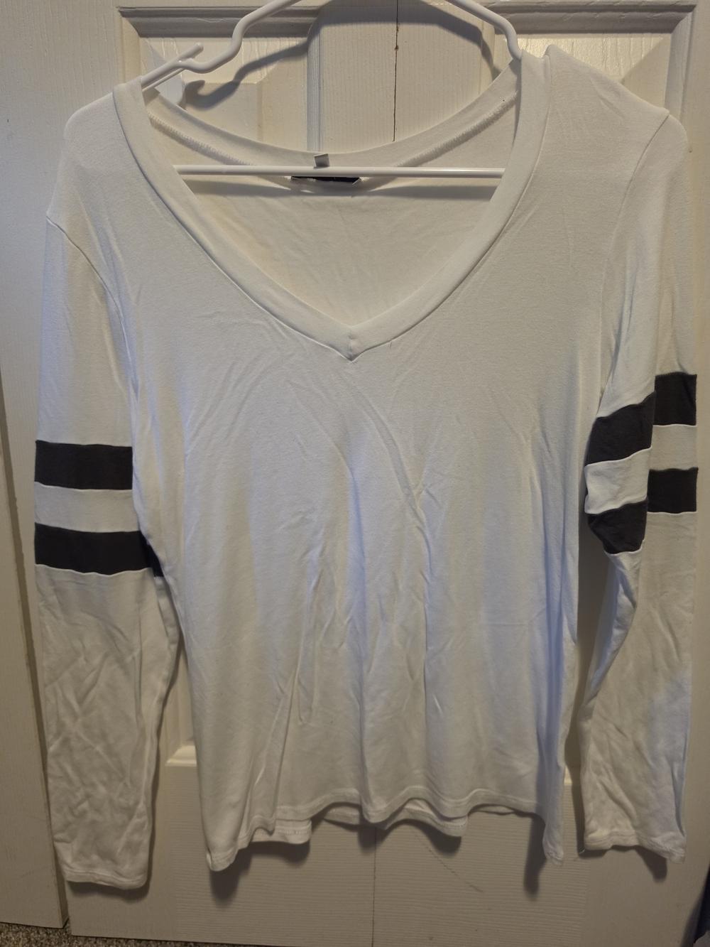 Women's White V-Neck Long Sleeve Top with Black Sleeve Stripes